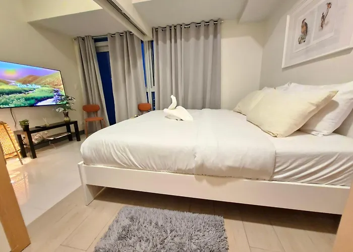 Mysuites2go33e Uptown Parksiutes Tower2 * Manila
