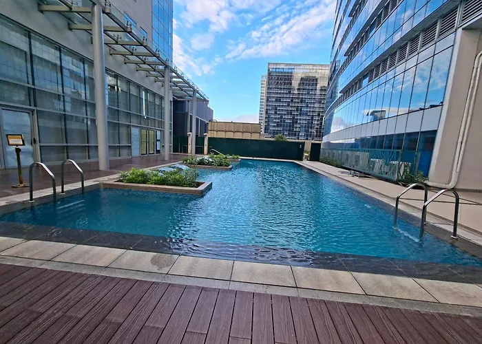Mysuites2go33e Uptown Parksiutes Tower2 Hostel Manila